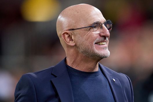 De la Fuente sulla panchina della Spagna. (Foto di Aitor Alcalde/Getty Images) Spagna-Francia, la top XI combinata per una formazione da sogno- immagine 6