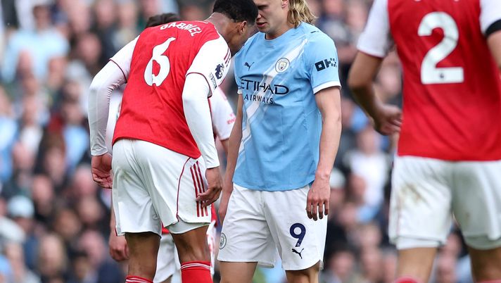 Gabriel, Arsenal e Haaland, Manchester City litigano durante la partita del 19 Aprile del 2026 - Ph Getty Images