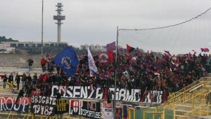 Cosenza, lettera dall’Albania: “Voglio vedere il derby col Catanzaro con mio figlio” - immagine 1
