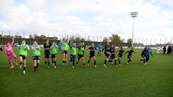 ROME, ITALY - DECEMBER 14: SS Lazio women celebrate victory after the women Serie A metch between SS Lazio women and Milan women at the formello sport centre on December 14, 2024 in Rome, Italy. (Photo by Marco Rosi - SS Lazio/Getty Images) WOMEN | Lazio, Primavera e Under 16 chiudono la stagione: il punto - immagine 1