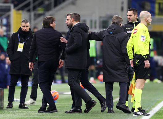 Inter-Napoli, moviola: Doveri sbaglia sul rigore, è step on foot netto. Juan Jesus rischia…- immagine 3