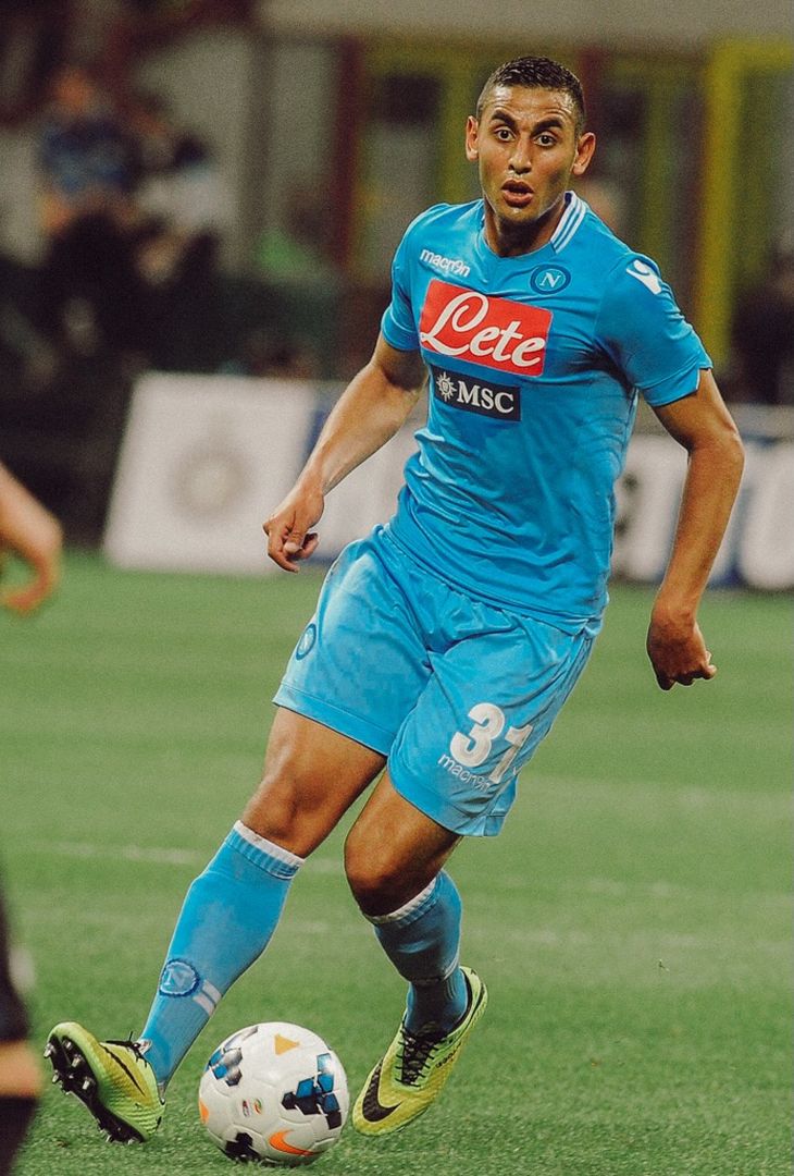 Poco più di 3 ore separano Inter-Napoli dal suo fischio d'inizio. Valevole per la 19ª giornata di Serie A, la gara andrà in scena alle 20:45 odierno. Nel frattempo, per smorzare l'attesa, l'account Instagram della società partenopea ha pubblicato un post composto da dodici fotografie, una per ogni battaglia che ha avuto per protagoniste, nella splendida cornice di San Siro, la compagine nerazzurra e quella campana. Un viaggio che va a ritroso: dalla stagione più recente, ovvero la 2024/25, fino ad arrivare all'annata 2013/14.