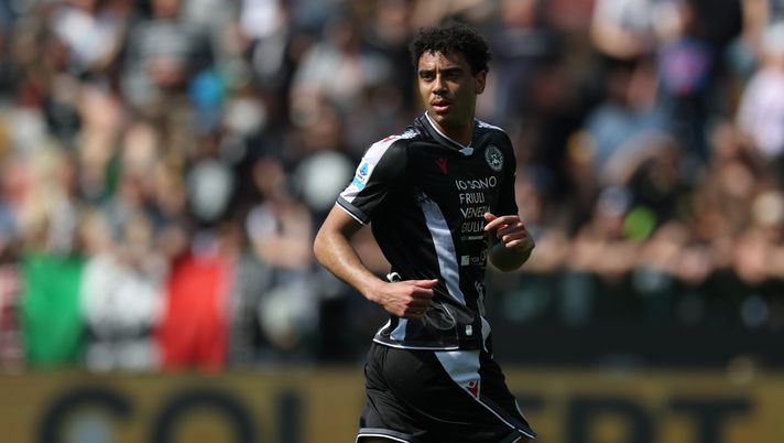 UDINE, ITALY - APRIL 18: Arthur Atta of Udinese during the Serie A match between Udinese Calcio and Parma Calcio 1913 at Stadio Friuli on April 18, 2026 in Udine, Italy. (Photo by Timothy Rogers/Getty Images) L’Udinese saluta Atta: “Due stagioni in bianconero, in bocca al lupo per il futuro” - immagine 1