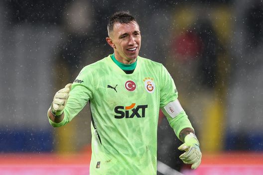 L’ex Lazio Muslera all’Estudiantes de la Plata, ora è ufficiale: il comunicato- immagine 3