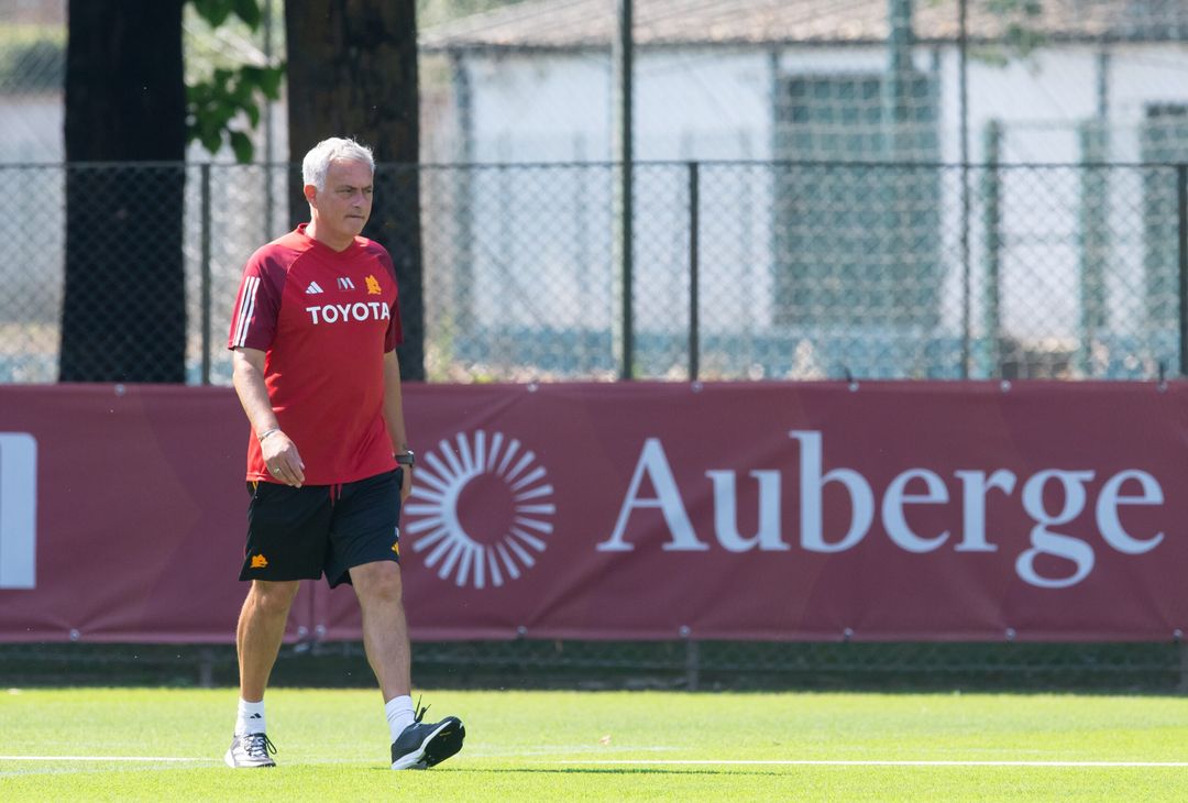 La Roma torna ad allenarsi in vista della sfida contro il Verona – FOTO GALLERY - immagine 20