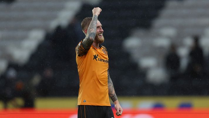 HULL, ENGLAND - SEPTEMBER 20: Oli McBurnie of Hull City celebrates victory following the Sky Bet Championship match between Hull City and Southampton at MKM Stadium on September 20, 2025 in Hull, England. (Photo by Tony King/Getty Images) Dove guardare Hull-Wrexham in diretta TV: streaming gratis e formazioni - immagine 1