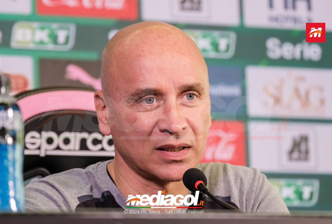 FOTO PALERMO, verso il Catanzaro: il tecnico Corini in conferenza (GALLERY) - immagine 7