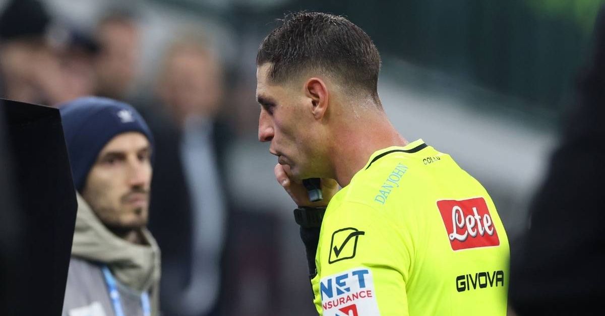 Mauro contro il VAR: “Non ha fatto altro che essere moviola in campo. È un’aberrazione” Mauro contro il VAR: “Non ha fatto altro che essere moviola in campo. È un’aberrazione”