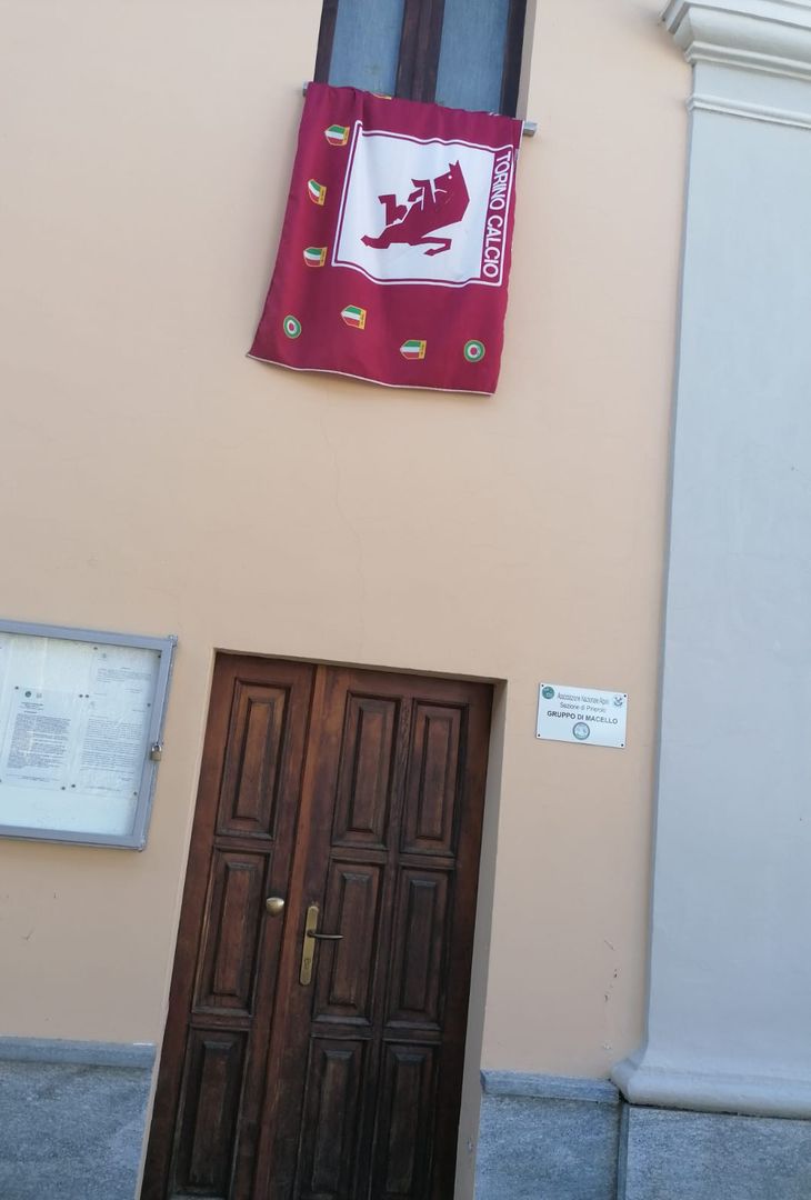 Fotogallery 3 – Il 4 maggio a casa, le foto dei tifosi granata - immagine 16