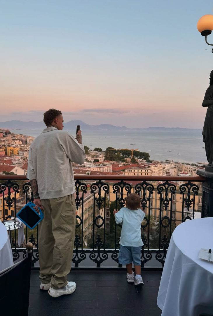 “Vedi Napoli e poi muori”, i primi giorni da azzurro di Noa Lang – LA FOTOGALLERY - immagine 5