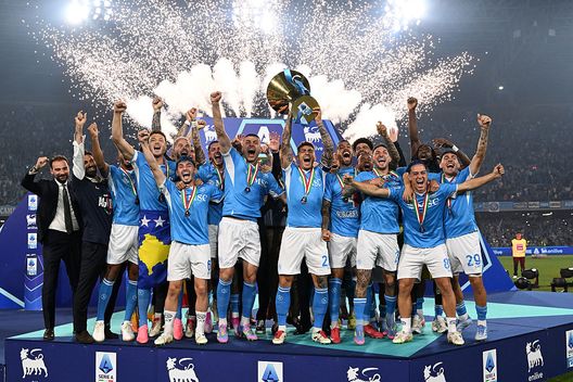 Il Napoli festeggia la vittoria del quarto scudetto al termine della stagione 2024/2025. (Foto di Francesco Pecoraro/Getty Images) papa-leone-xiv-tifo-roma-giornalisti-udienza-napoli-scudetto-vaticano