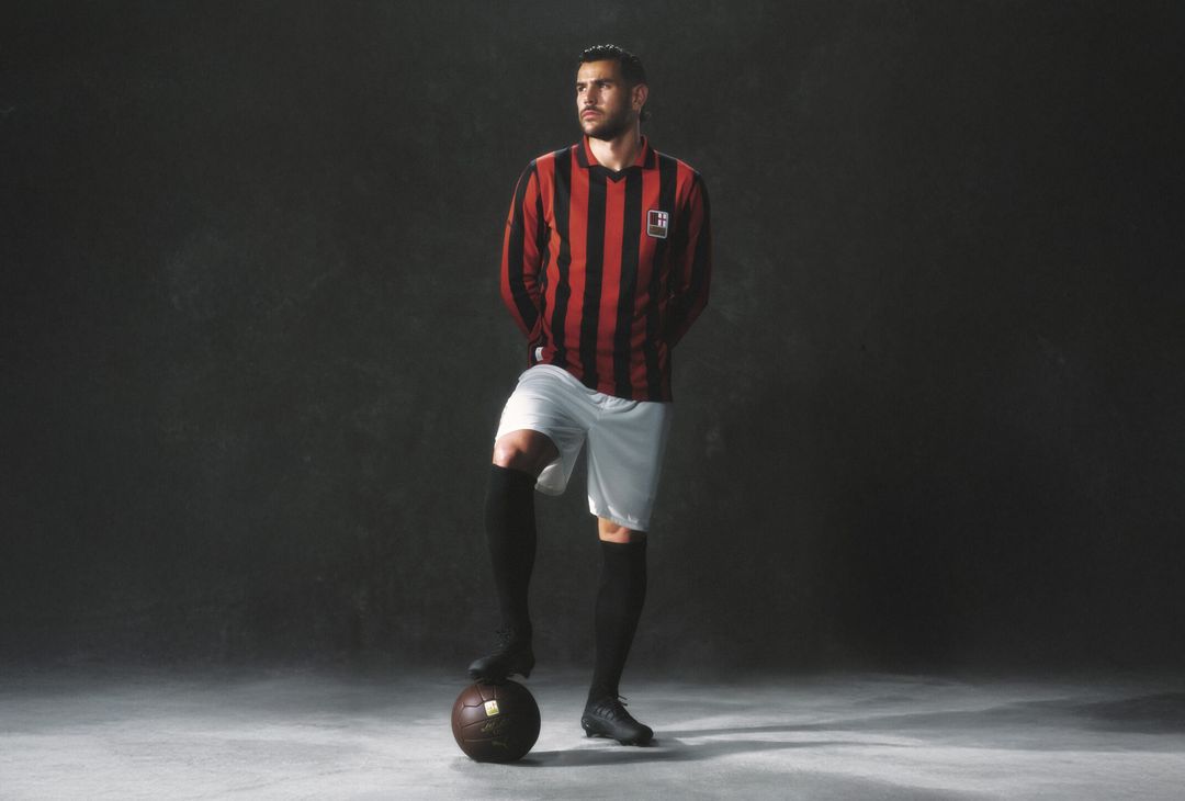125 anni AC Milan speciale maglia celebrativa