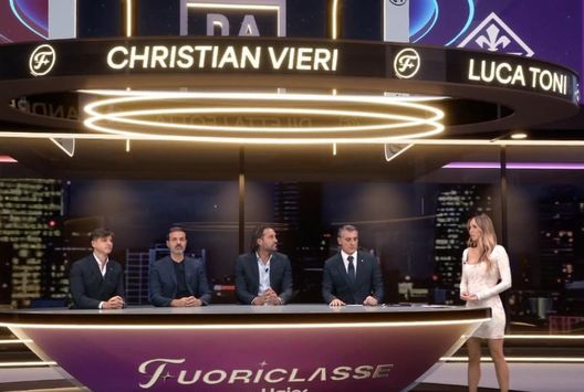 Vieri punzecchia Leao: “513 giorni senza segnare a San Siro, noi contestati…”- immagine 3