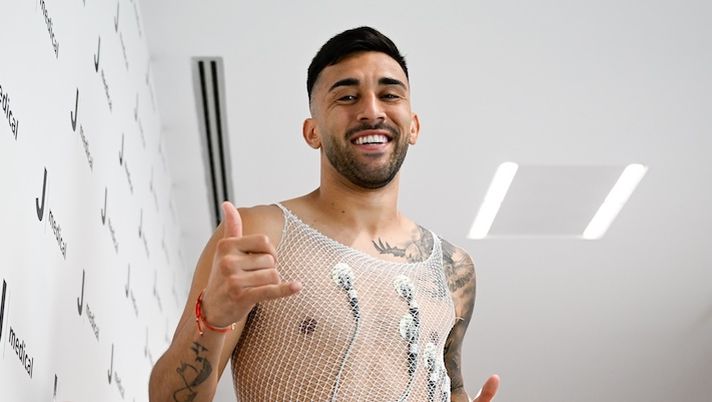 TURIN, ITALY - AUGUST 25: medical tests for new Juventus signing Nicolas Gonzalez on August 25, 2024 in Turin, Italy. (Photo by Daniele Badolato - Juventus FC/Juventus FC via Getty Images) Nico Gonzalez: “La Juve è tutto per me, un sogno: voglio vincere qui. I gol di testa…” - immagine 1