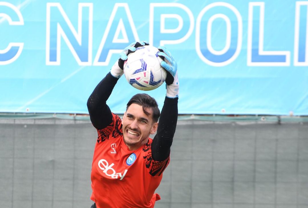 GALLERY Il Napoli torna ad allenarsi a Castel Volturno: le foto della seduta - immagine 4