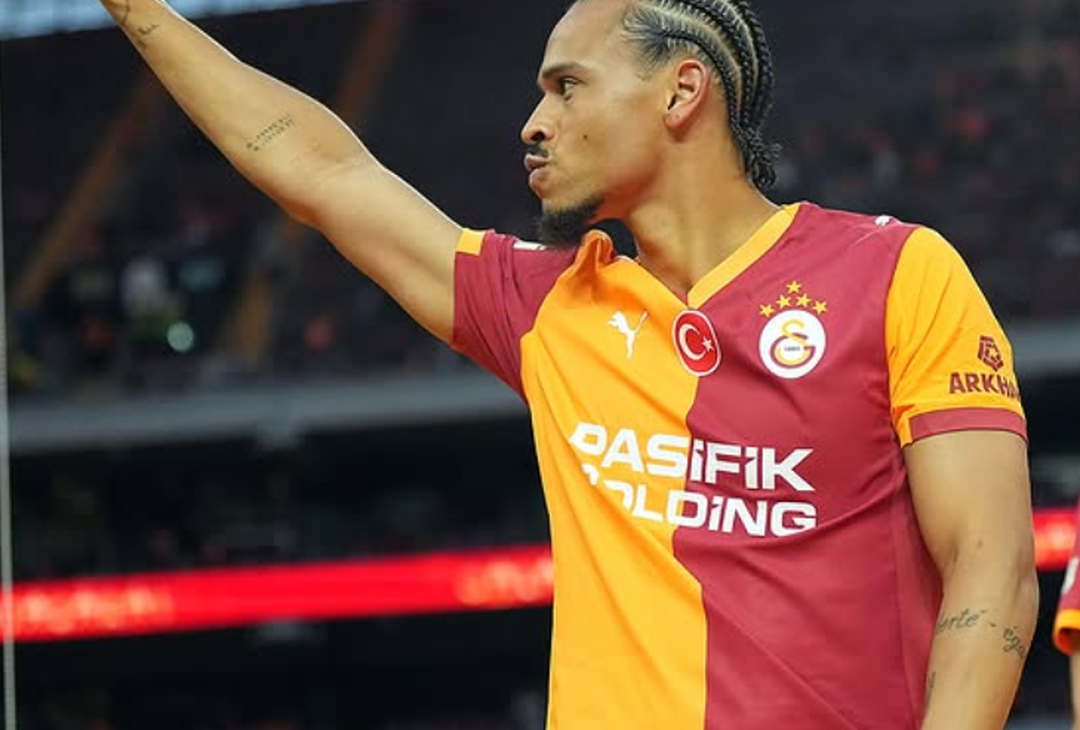 Osimhen, presentazione da star al Galatasaray: con lui un altro top player – GALLERY - immagine 4