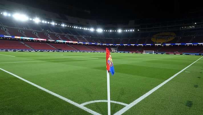 BARCELONA, SPAIN - DECEMBER 02: General view inside the stadium prior to the LaLiga EA Sports match between FC Barcelona and Atletico de Madrid at Spotify Camp Nou on December 02, 2025 in Barcelona, Spain. (Photo by David Ramos/Getty Images) Barcellona-Eintracht, niente tifosi ospiti: biglietti a disposizione solo per i soci blaugrana - immagine 1