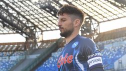 FOTO Mertens e l’amore per Napoli mai terminato: il belga fa il bagno nel golfo