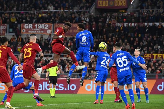 Abraham in Roma-Empoli del 4 febbraio 2023 (Foto di Luciano Rossi/AS Roma via Getty Images) L’Empoli, la squadra italiana contro cui Abraham ha segnato di più...