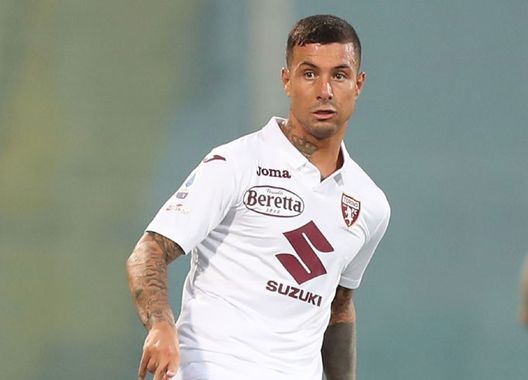 FLORENCE, ITALY - SEPTEMBER 19: Armando Izzo of Torino FC in action during the Serie A match between ACF Fiorentina and Torino FC at Stadio Artemio Franchi on September 19, 2020 in Florence, Italy. (Photo by Gabriele Maltinti/Getty Images) izzo