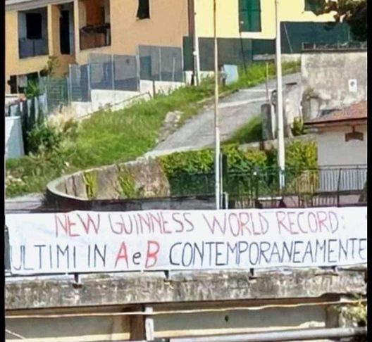 Genoa derby a go-gò, striscione tifosi sulla Samp: “Ultimi in A e non solo…”- immagine 2