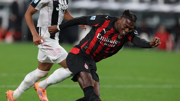 TURIN, ITALY - OCTOBER 05: Rafael Leao of AC Milan in action during the Serie A match between Juventus FC and AC Milan at Allianz Stadium on October 05, 2025 in Turin, Italy. (Photo by Claudio Villa/AC Milan via Getty Images) Trevisani Leao