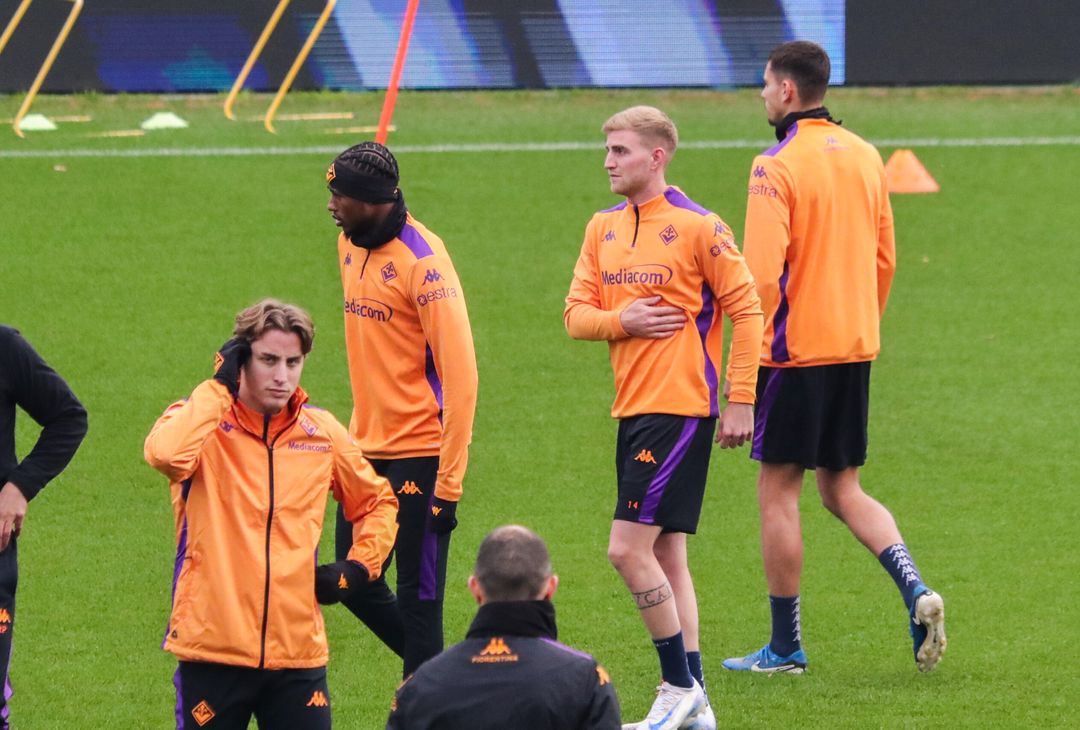 Gallery VN – Allenamento a porte aperte della Fiorentina, le immagini più belle - immagine 81
