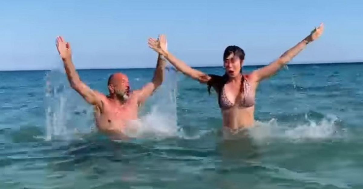 video virginia raffaele realizza un sogno e ripropone con aldo una famosa scena