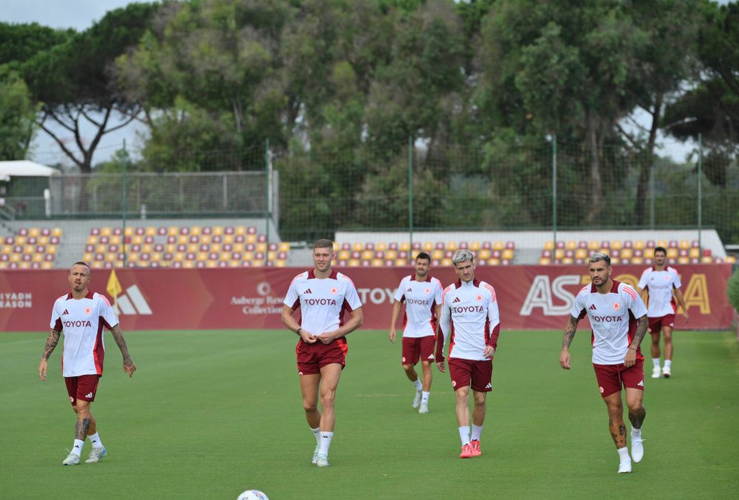 Trigoria, l’allenamento della Roma a due giorni dal Genoa: out Zalewski – FOTO GALLERY- immagine 1