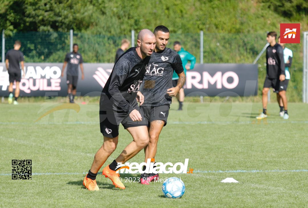 FOTO Ritiro Palermo, day 5 a Ronzone: sorrisi e tattica, presente Bigon (Gallery) - immagine 31