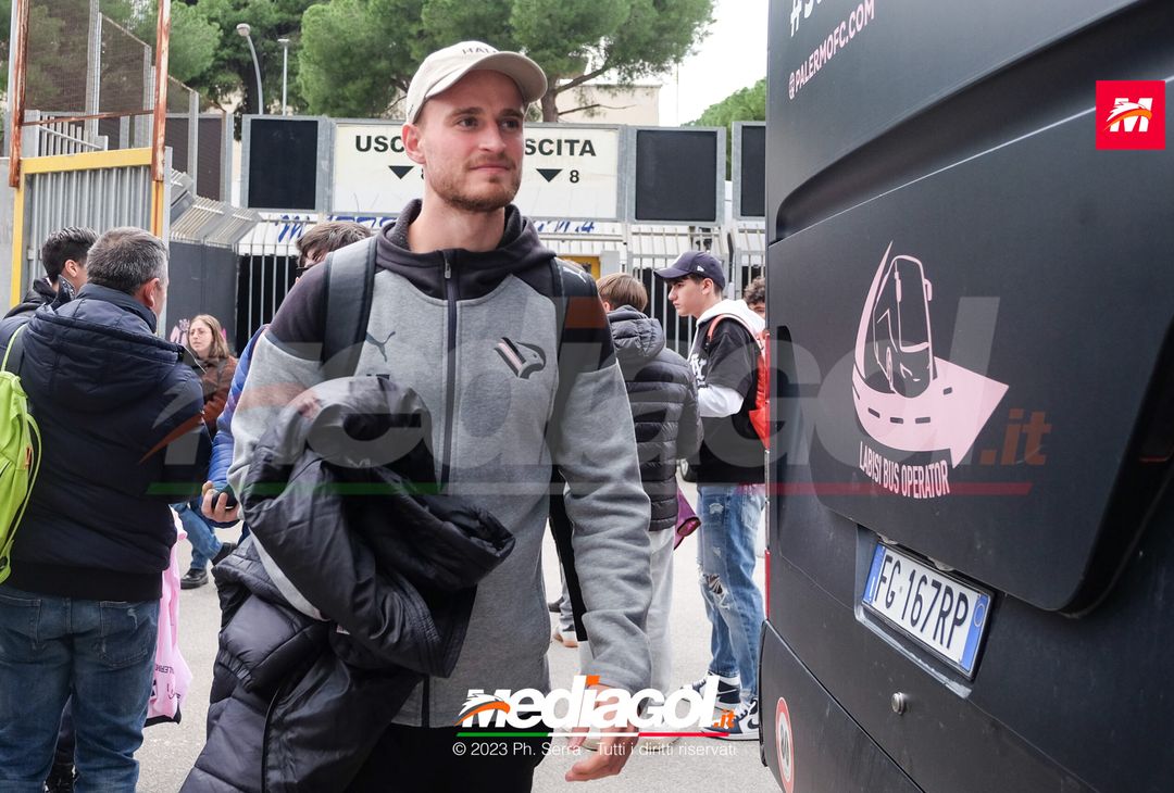 FOTO Parma-Palermo, il Palermo in partenza dal ‘Renzo Barbera’ (GALLERY) - immagine 29