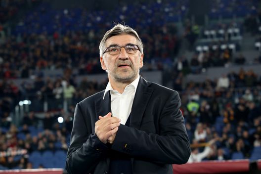 ROME, ITALY - OCTOBER 31: AS Roma head coach Ivan Juric looks on during the Serie A match between AS Roma and Torino at Stadio Olimpico on October 31, 2024 in Rome, Italy. (Photo by Paolo Bruno/Getty Images)