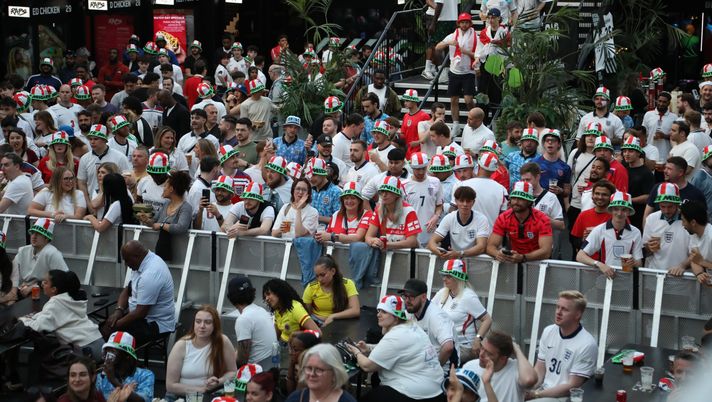 L'iniziativa contro i fischi dei tifosi Mondiali