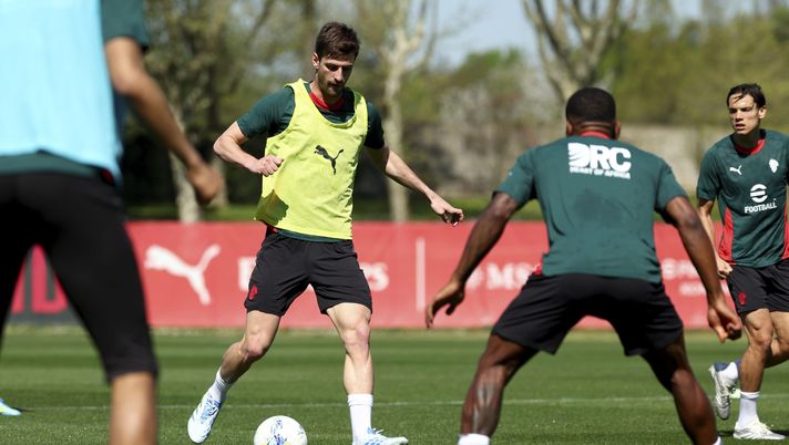 Gabbia pronto a tornare: Il difensore del Milan si è allenato in gruppo - immagine 1