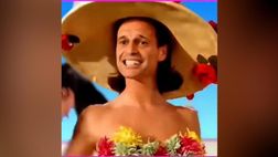 Allegri nel mondo di Barbie: clip surreale e virale sui social | VIDEO