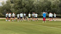 Lazio-Nizza, via al torello: applausi per il ritorno in campo di Gigot – VIDEO