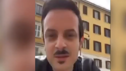 VIDEO / Rovazzi derubato a Milano: gli scippano il cellulare mentre è in diretta Instagram