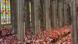 Colonia, pre-partita inedito: i tifosi fanno tappa alla famosa Cattedrale della città