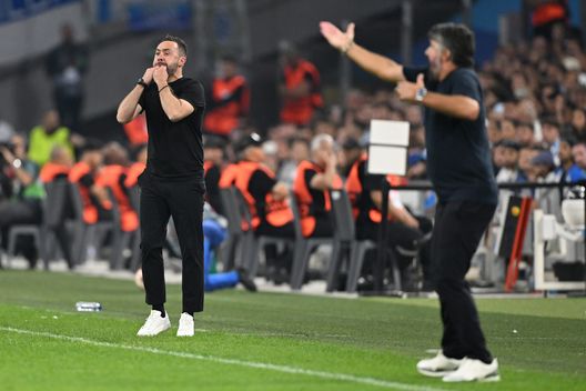 MARSEILLE, FRANCE - OCTOBER 05: Brighton coach Roberto De Zerbi and Marseille coach Gennaro Gattuso marshall their troops during the UEFA Europa League 2023/24 Group B match between Olympique de Marseille and Brighton & Hove Albion at Orange Velodrome on October 05, 2023 in Marseille, France. (Photo by Mike Hewitt/Getty Images)  Brighton Tottenham