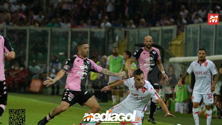 Palermo-Bari, dirige il match Perenzoni: i precedenti con i rosanero Palermo-Bari, dirige il match Perenzoni: i precedenti con i rosanero - immagine 1