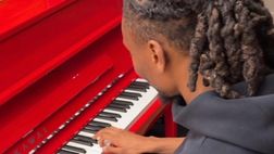 VIDEO / I fratelli Thuram sono talentuosi: Marcus riprende Khephren al pianoforte