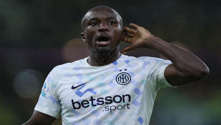 Sky – Inter-Diaby, nuovo incontro per sbloccare l’affare: gli agenti spingono Sky – Inter-Diaby, nuovo incontro per sbloccare l’affare: gli agenti spingono - immagine 1