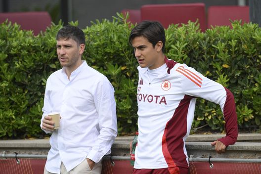 Caos Roma: partenza horror e l’ombra di De Rossi. Totti: “Potrei tornare in campo”- immagine 2