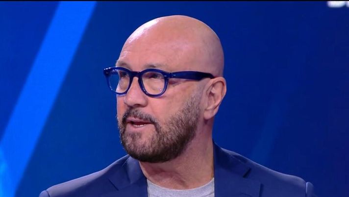 Zenga: “Davano l’Inter distrutta, finita! E io a Chivu avrei chiesto questa cosa simpatica” Zenga: “Davano l’Inter distrutta, finita! E io a Chivu avrei chiesto questa cosa simpatica” - immagine 1
