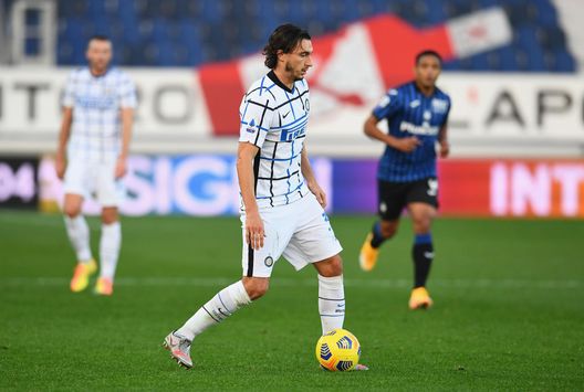 BERGAMO, ITALY - NOVEMBER 08: Matteo Darmian of FC Internazionale in action during the Serie A match between Atalanta BC and FC Internazionale at Gewiss Stadium on November 8, 2020 in Bergamo, Italy. (Photo by Claudio Villa - Inter/Inter via Getty Images) Darmian ritrova il Toro: “In granata raggiunti traguardi impensabili” - immagine 1