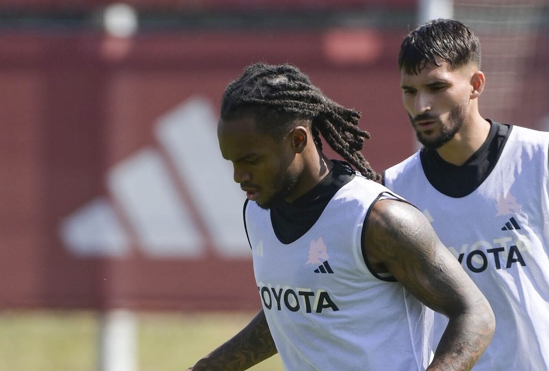 Roma, la squadra si allena a Trigoria. Presenti Paredes e Sanches – FOTO GALLERY - immagine 12