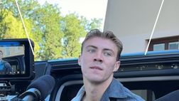 Finalmente Hojlund! L’attaccante danese è arrivato a Villa Stuart – VIDEO ESCLUSIVO CN1926