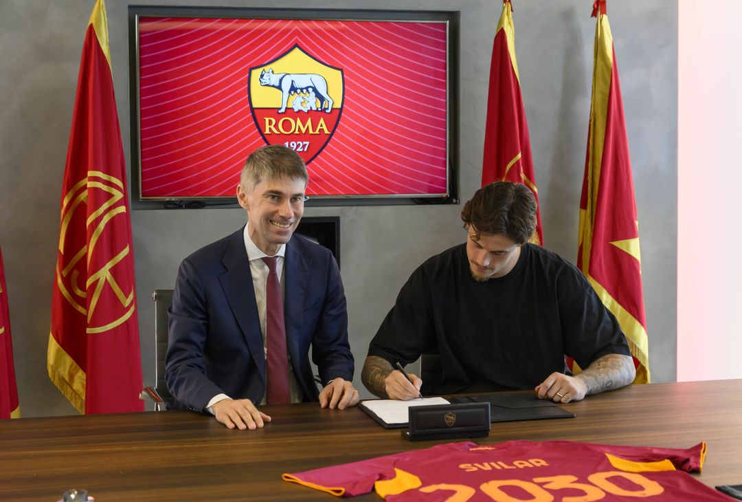 Svilar, ufficiale il rinnovo con la Roma fino al 2030 – FOTO GALLERY - immagine 3