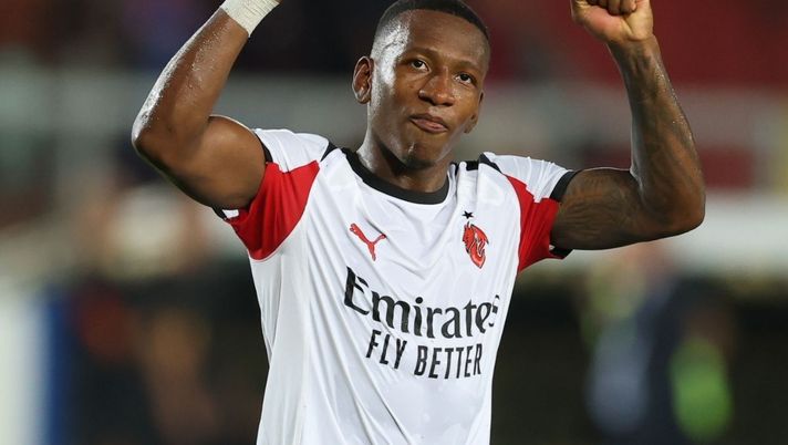 Milan-Bologna, Leao verso il forfait: occhio anche a Estupinan