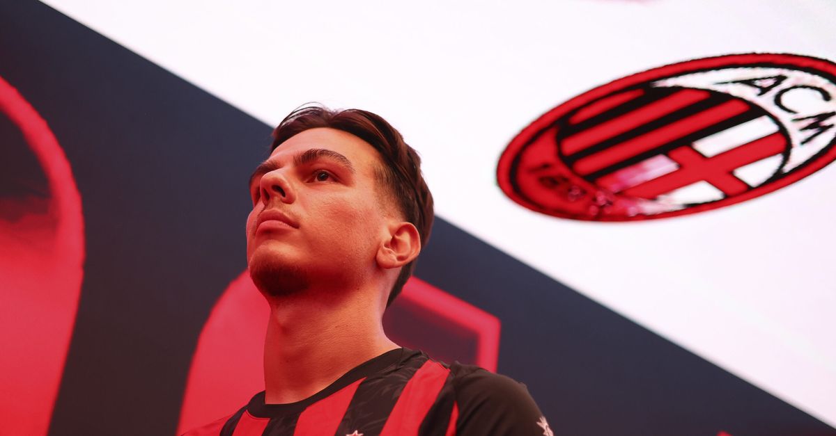 Adani: “Il Milan non ha ancora visto Jashari, uno dei giocatori giovani più forti del panorama” Adani: “Il Milan non ha ancora visto Jashari, uno dei giocatori giovani più forti del panorama”